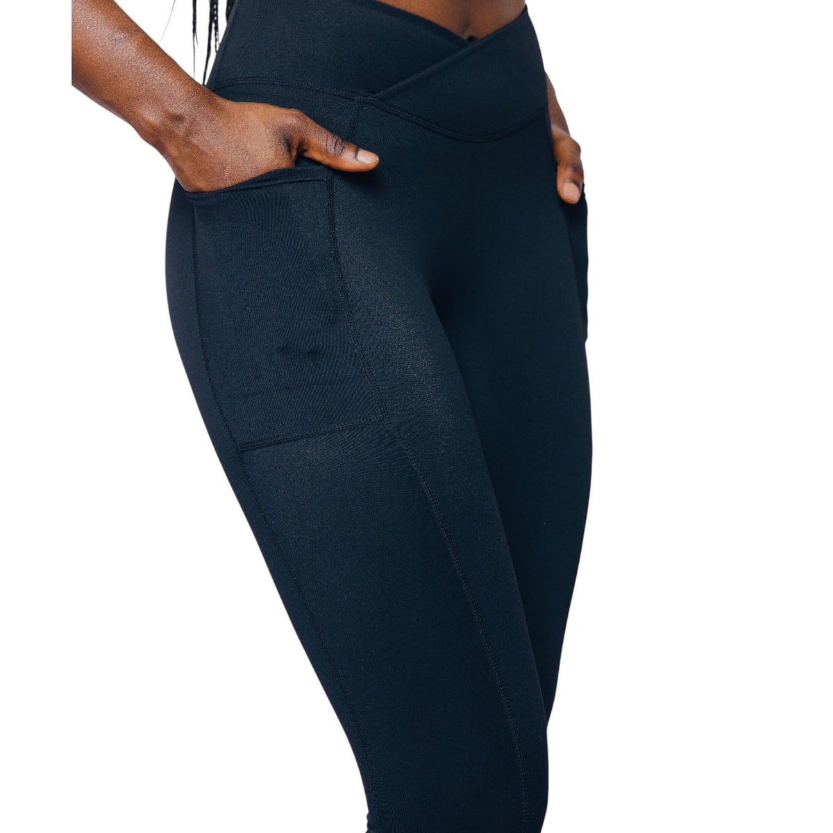 Allia Contour Set – Strappy Bra & Cross-Waist Leggings Full Back View for Confident Movement | L'enigme
