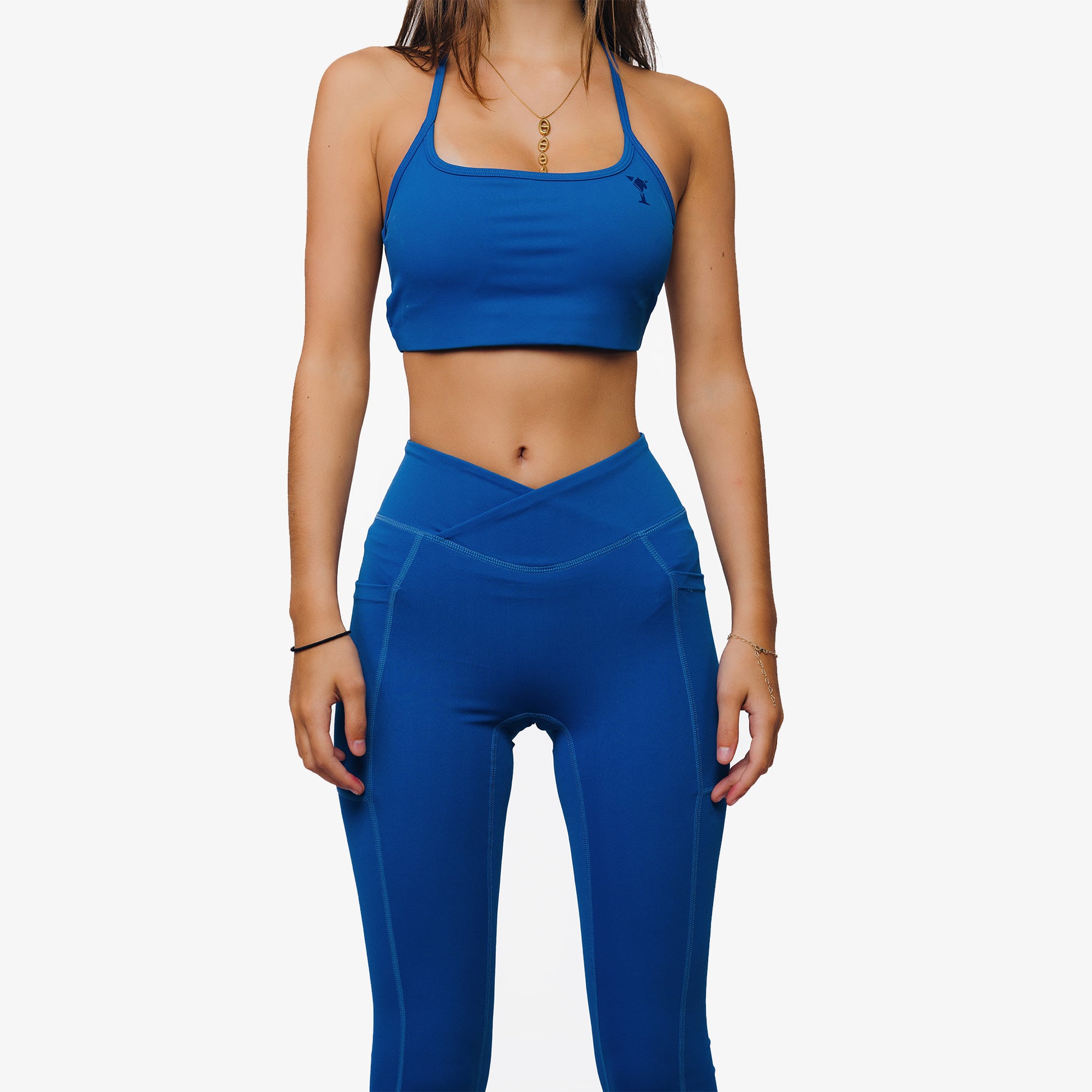 Allia Contour Set – Sweat-Resistant Cross-Waist Leggings & Bra for Gym, Yoga & Athleisure | L'enigme