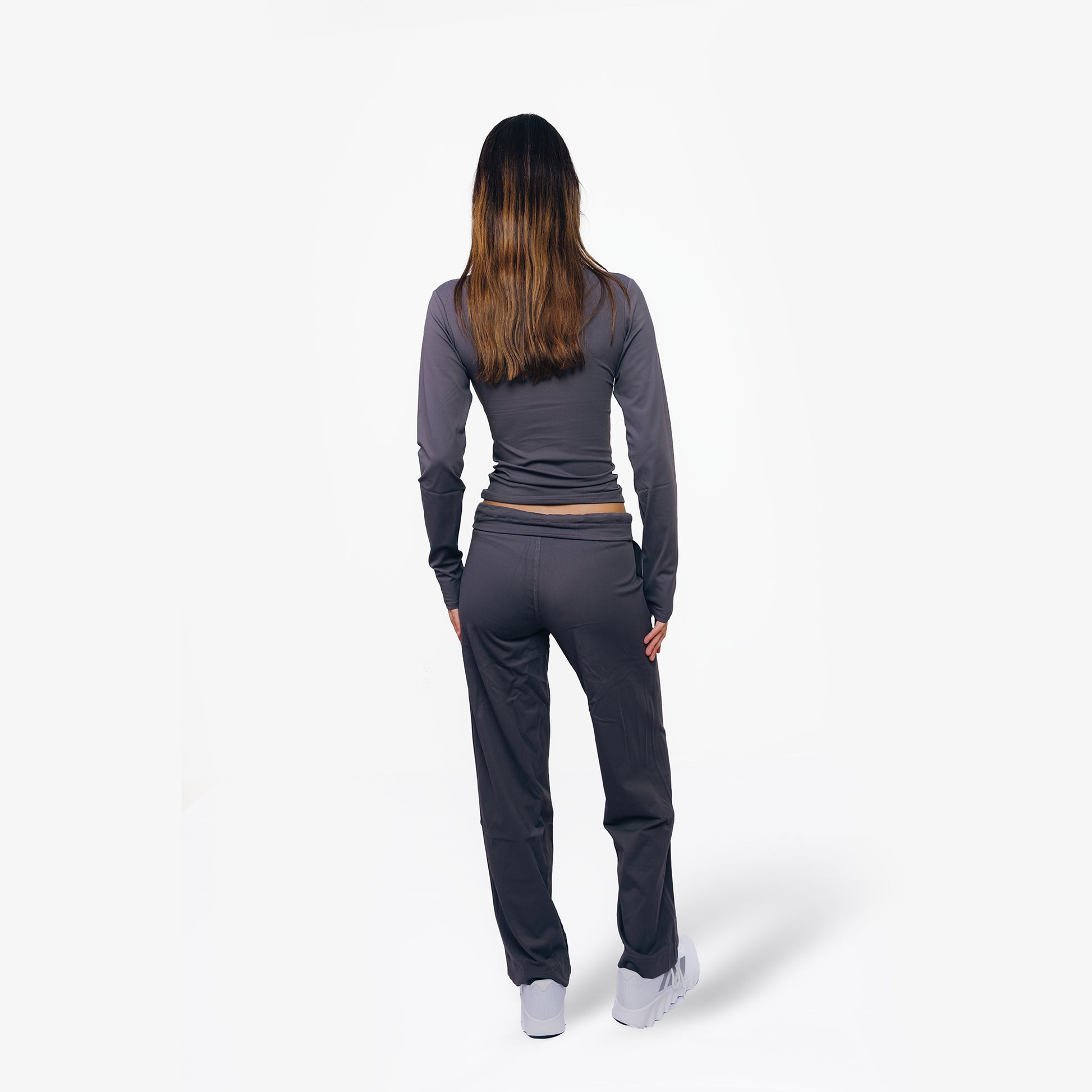 Angela Lounge Set – Buttery-Soft Stretch Fabric, Flattering Silhouette for Home & Everyday Wear | L'enigme