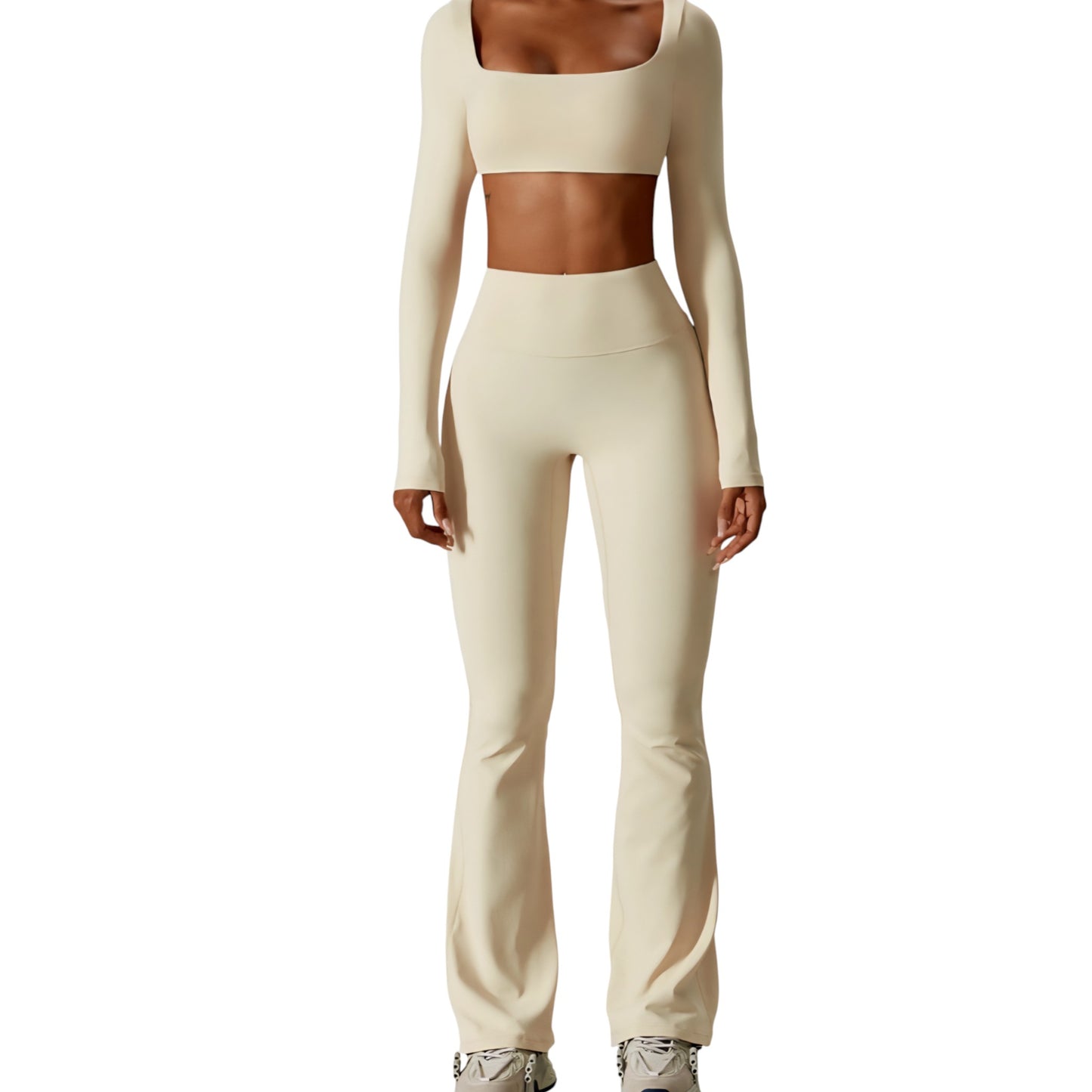 Carry Set – Flared Leggings & Long-Sleeve Crop Top with Square Neckline | L'enigme