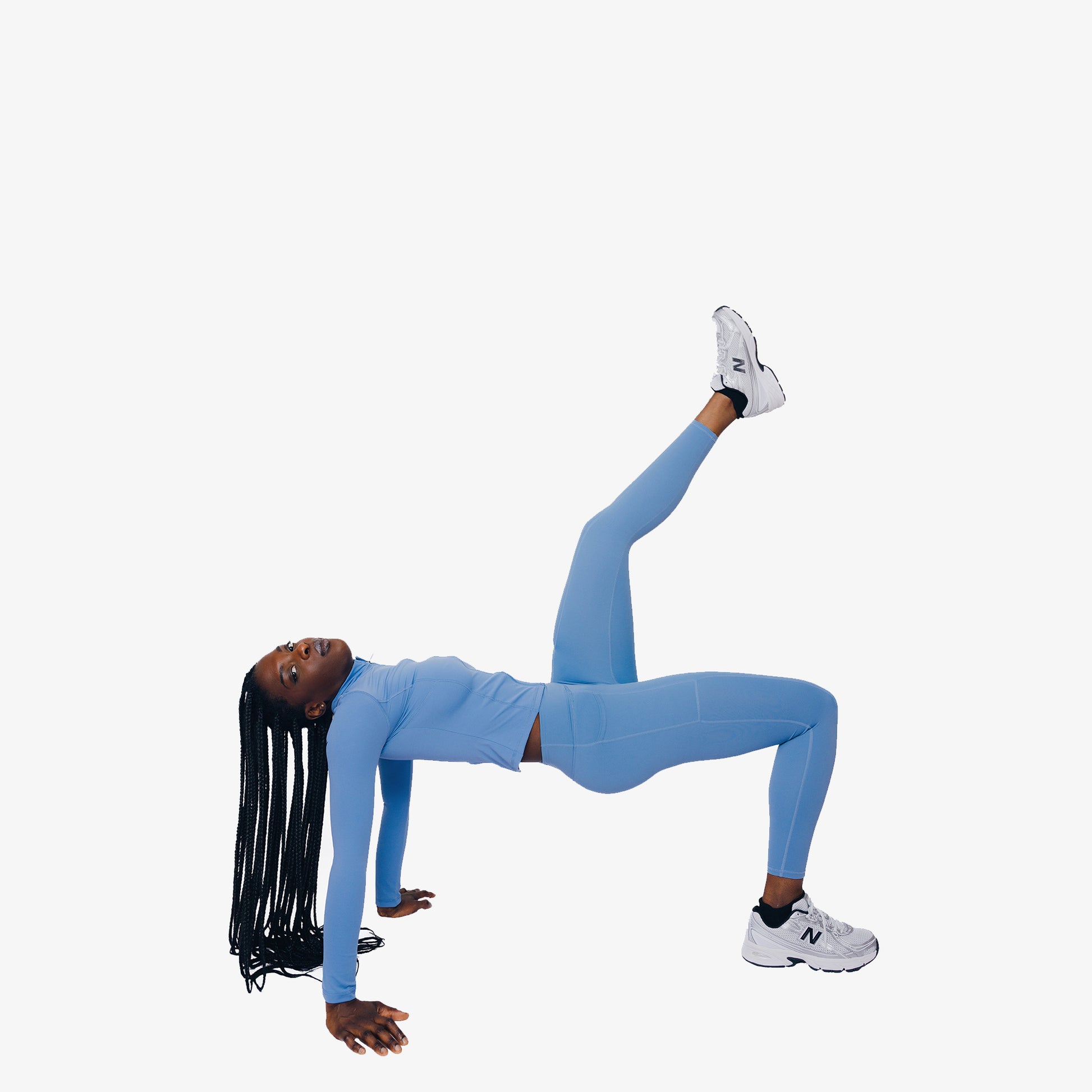 Dina Leggings – V-Cut Waistband for Extra Lift & Flattering Silhouette, Deep Side Pockets | L'enigme