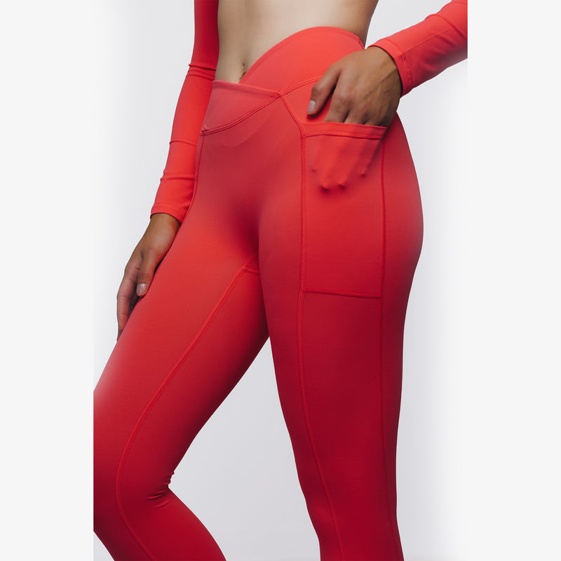 Dina Leggings – V-Cut High-Rise Sculpting Leggings with Deep Side Pockets & Second-Skin Fit | L'enigme