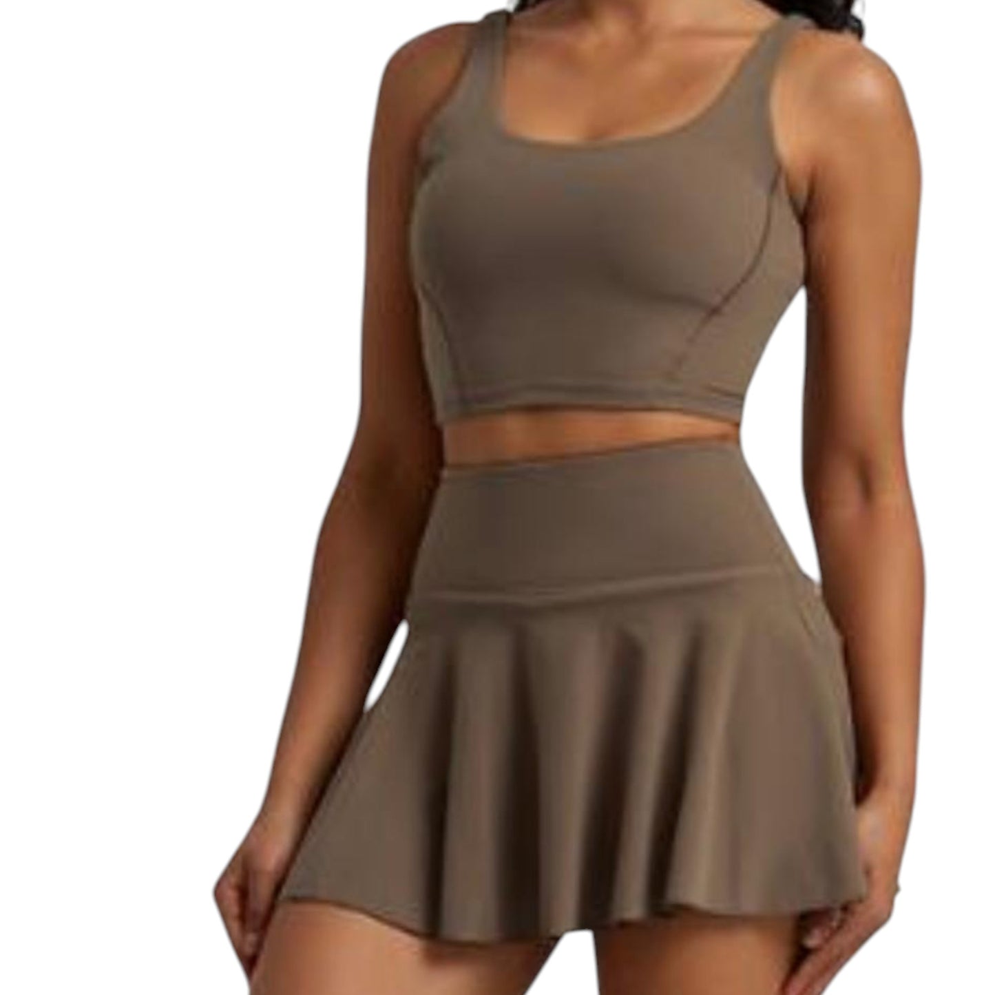 Kelly Tennis Skirt Set in Brown – Breathable Sweat-Wicking Flared Skirt with Hidden Pockets | L'enigme