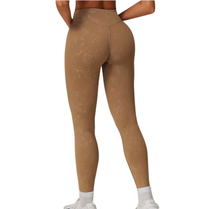 Lora Embossed Pants – 4-Way Stretch Sweat-Wicking Leggings with Contouring High-Waist Fit | L'enigme