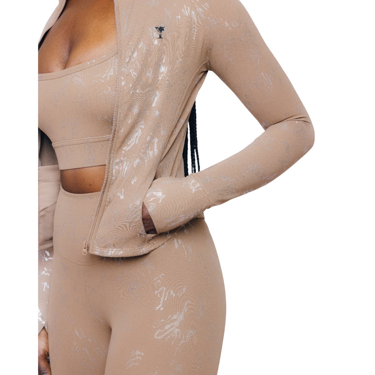 Lora Jacket – Discreet Side Pockets & Full Zip Closure for Training & Everyday Wear | L'enigme